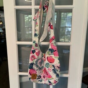 Vera Bradley New Hope Girl Hobo Bag Rosy Garden Picnic 25427